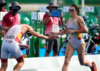 España 10ª en el triatlón por equipos.