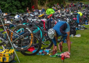 Como no morir en la primera inversión en triatlón