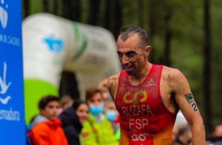 Rubén Ruzafa gana el Campeonato de Europa de Triatlón Cross