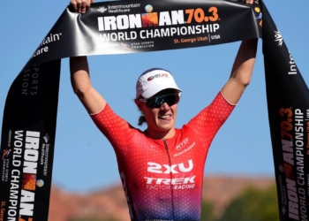 Victoria de Taylor Knibb en el Mundial 70.3