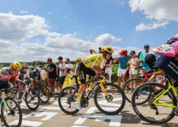 La primera carrera WorldTour femenina aterriza en Oriente Medio