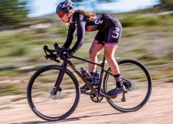 Nuevos datos de Strava revelan que las mujeres españolas pasan menos de la mitad de tiempo en bicicleta que los hombres