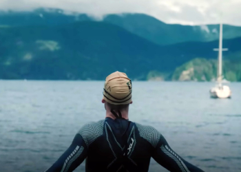 Connor Emeny primer triatleta en intentar completar un Ironman en los 7 continentes