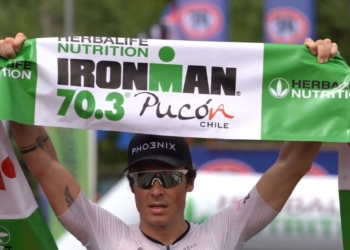 Gómez Noya se lleva la victoria en el Ironman 70.3 Mossel Bay, en su regreso a competiciones internacionales