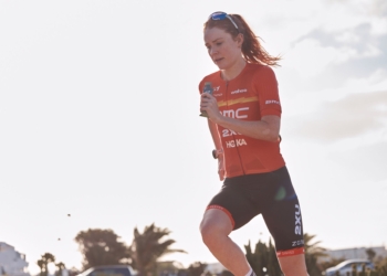 Lucy Buckingham atropellada en el 70.3 Bahrein