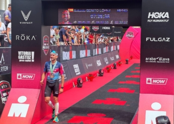 Un Antonio Benito de récord vence en IRONMAN Vitoria
