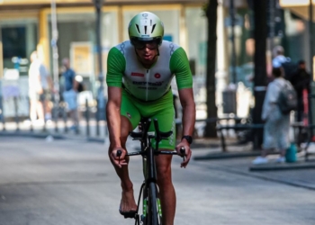 El mejor nadador del triatlón de media y larga distancia desvela también sus números en bici ¿qué te parecen?
