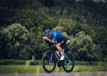 Patrick Lange reflexiona sobre su «amarga» victoria en Ironman Texas