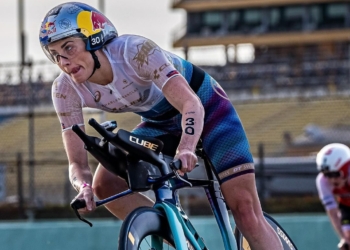 Lucy Charles Barkley vuelve a la competición tras su ausencia en el Campeonato del Mundo IRONMAN de Niza