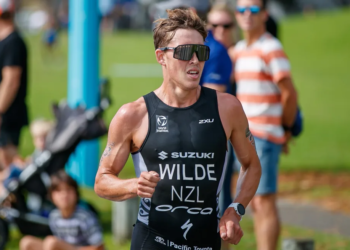 Hayden Wilde triunfa en Abu Dhabi con un buen resultado para España