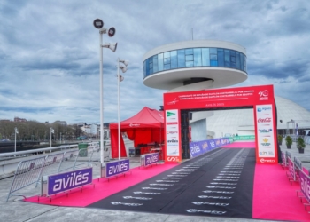 Más de 3.000 deportistas conquistan Avilés en los Campeonatos de Duatlón Contrarreloj Equipos y Relevos 2025