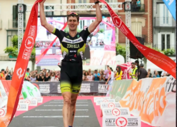 Zorrilla y Marina Muñoz se coronan campeones de España de duatlón de Media Distancia
