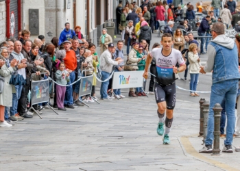¿Quién conquistará la Almendra Medieval? Grandes nombres del triatlón se dan cita en OTSO vi half gasteiz