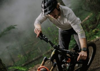 COROS presenta NOMAD: el reloj GPS que redefine la aventura al aire libre
