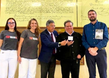 17 años de pasión y deporte: TOPMAN recibe homenaje nacional