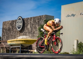 T100 Wollongong 2025: Sara Pérez y su desafío en Australia