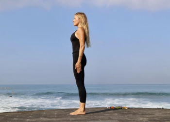 Recupera más rápido y entrena mejor: yoga para triatletas paso a paso