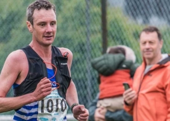 Alistair Brownlee, protagonista en el podio del Patagonman 2025
