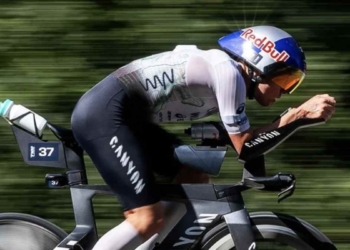 Hayden Wilde roza la medalla en el Campeonato de Nueva Zelanda de contrarreloj