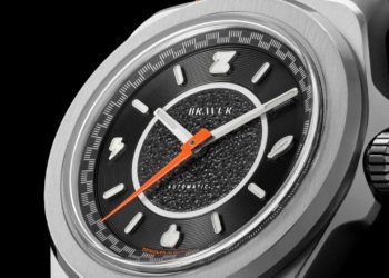 Zwift y Bravur lanzan un exclusivo reloj de edición limitada para ciclistas y triatletas