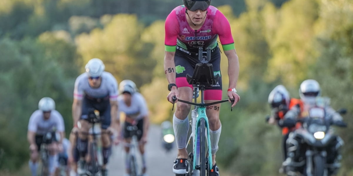 Drafting en triatlón: qué son realmente los 12 metros y cuánto se gana a rueda
