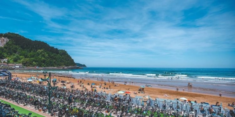 Zarautz 2027 abre su particular lotería: 650 dorsales para volver a la Meca del triatlón